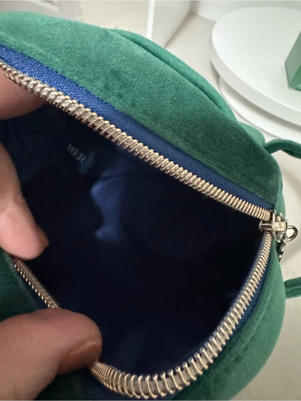 La Mer Eye concentrate and foaming cleanser with cosmetic pouch